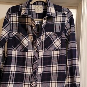 L.A. Hearts Women’s Button Down Flannel, Black ,Red& White Plaid Button-Up Shirt
